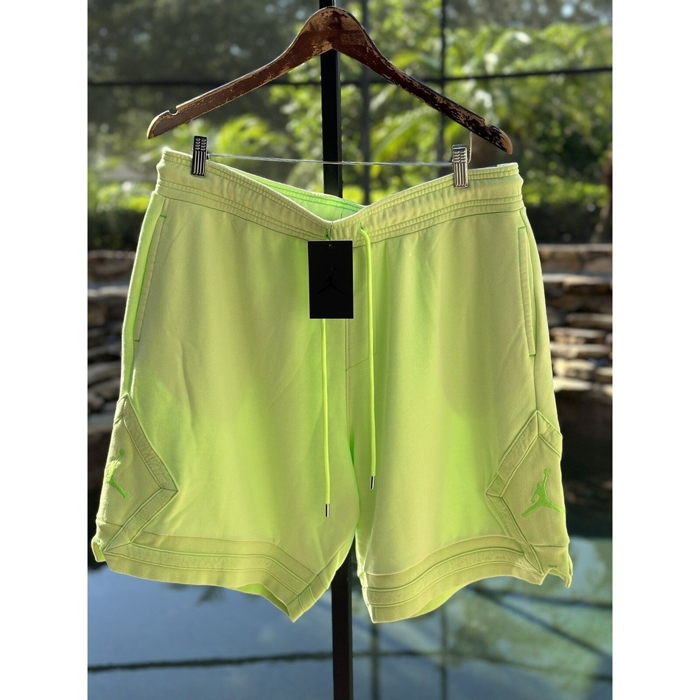 Nike Air Jordan Wings Washed Fleece Shorts XL Green CI7907-380 Men's Activewear